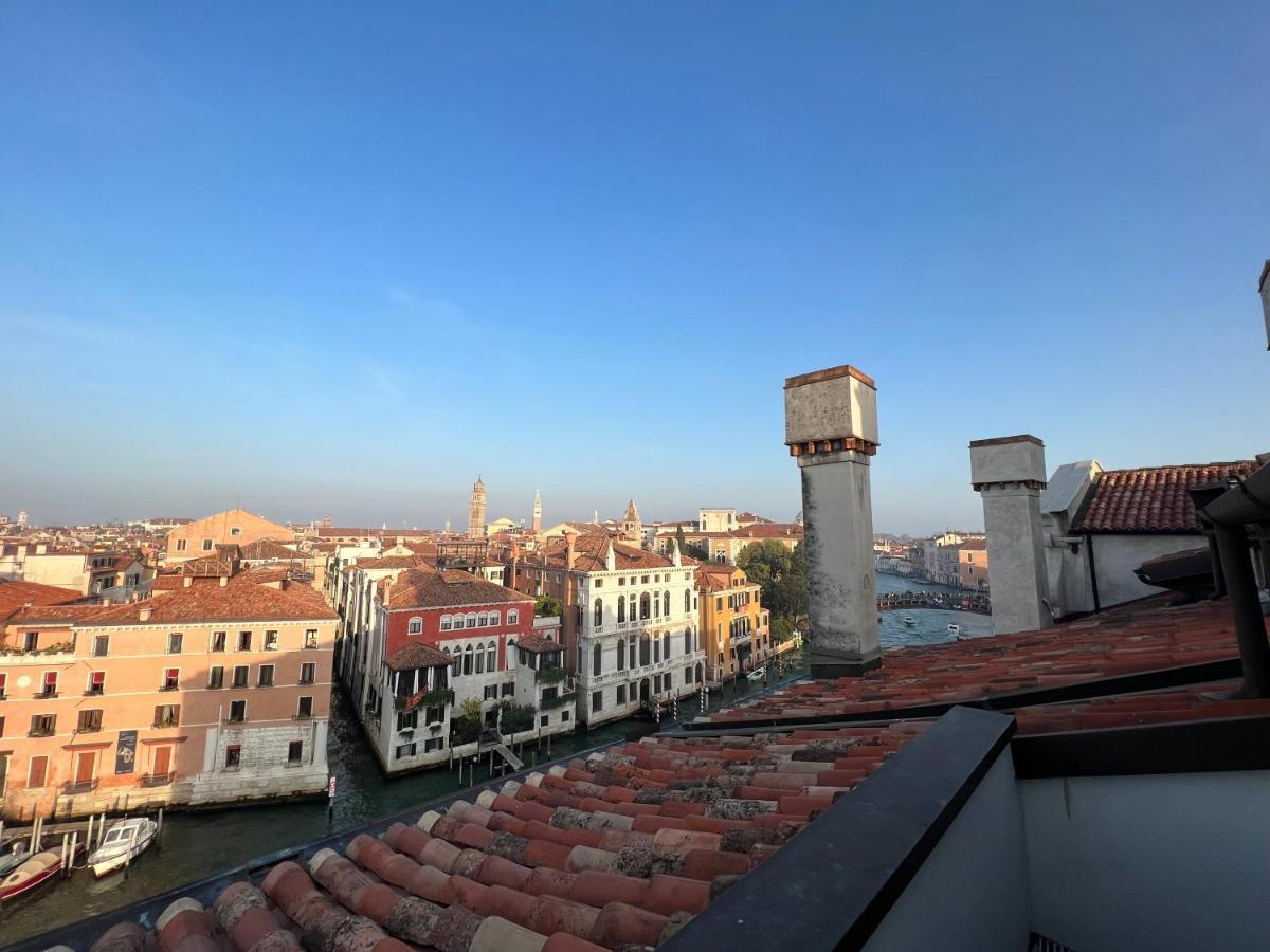 Attico Canal Grande A Palazzo Contarini Corfu Venice Exterior photo