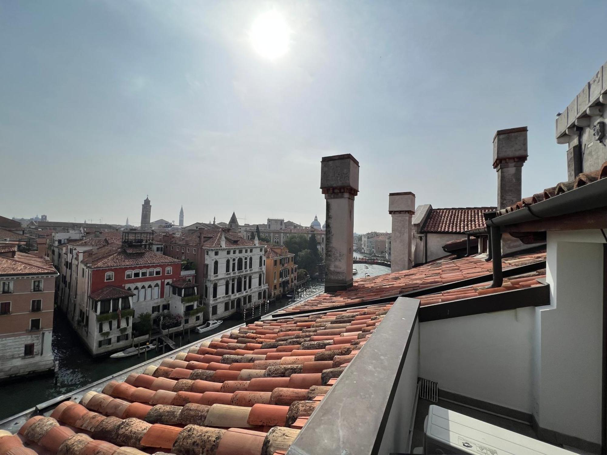Attico Canal Grande A Palazzo Contarini Corfu Venice Exterior photo